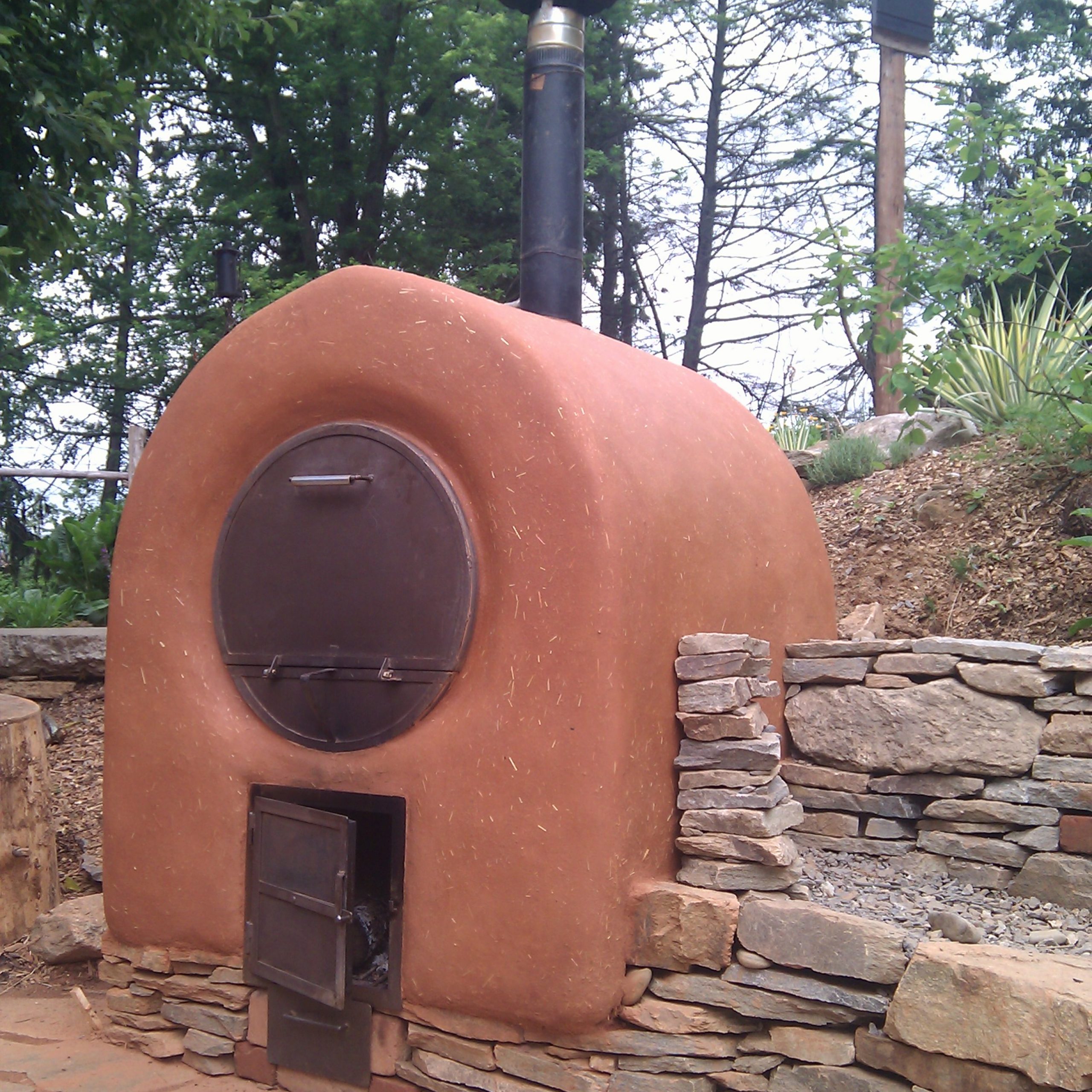 Alfresco upgrade: wood fired oven